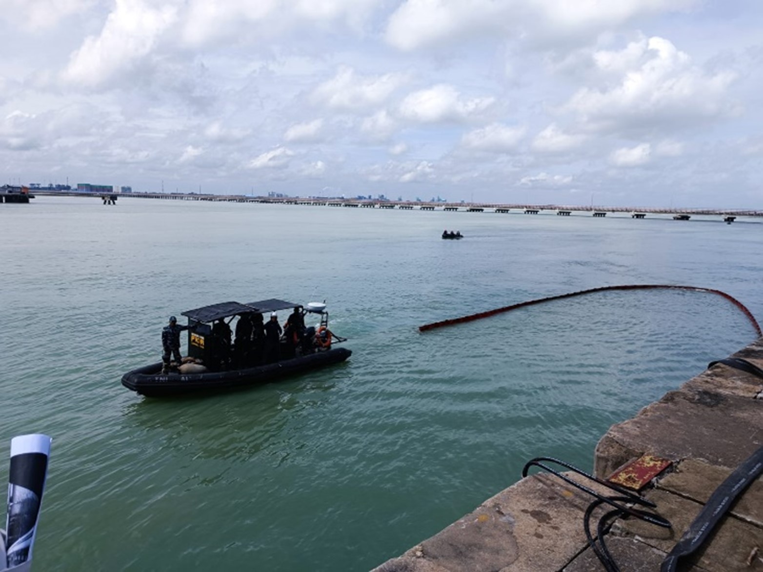 pengendalian tumpahan dan kebocoran