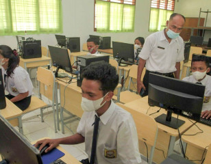 Present Internet, SMPN Auxiliary INALUM 2 Doors Pohan Facing Age Development