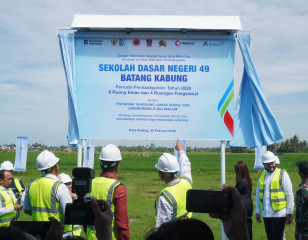 Dukung Pendidikan dan Kesehatan Pascabencana, INALUM Bangun Kembali SDN 49 Batang Kabung dan Hadirkan Posko Pengobatan Gratis untuk Warga
