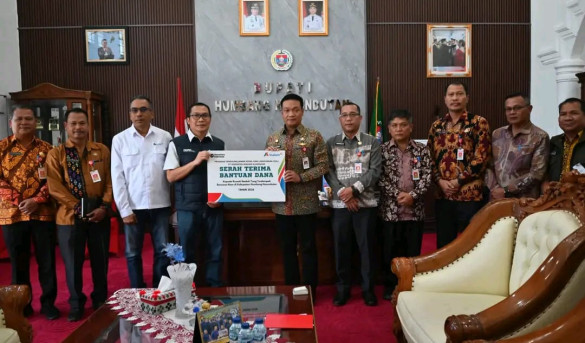 INALUM Salurkan Bantuan Rehabilitasi Gereja Terdampak Banjir di Humbang Hasundutan