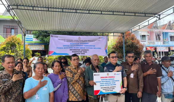 INALUM Serahkan Bantuan Bagi Masyarakat Terdampak Bencana Angin Puting Beliung Di Kabupaten Toba